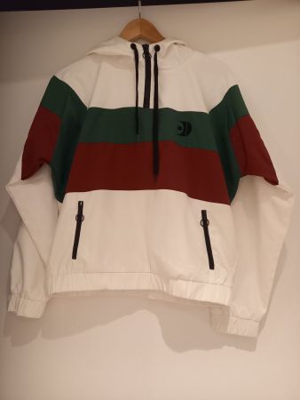 Windjacke / Hoodie