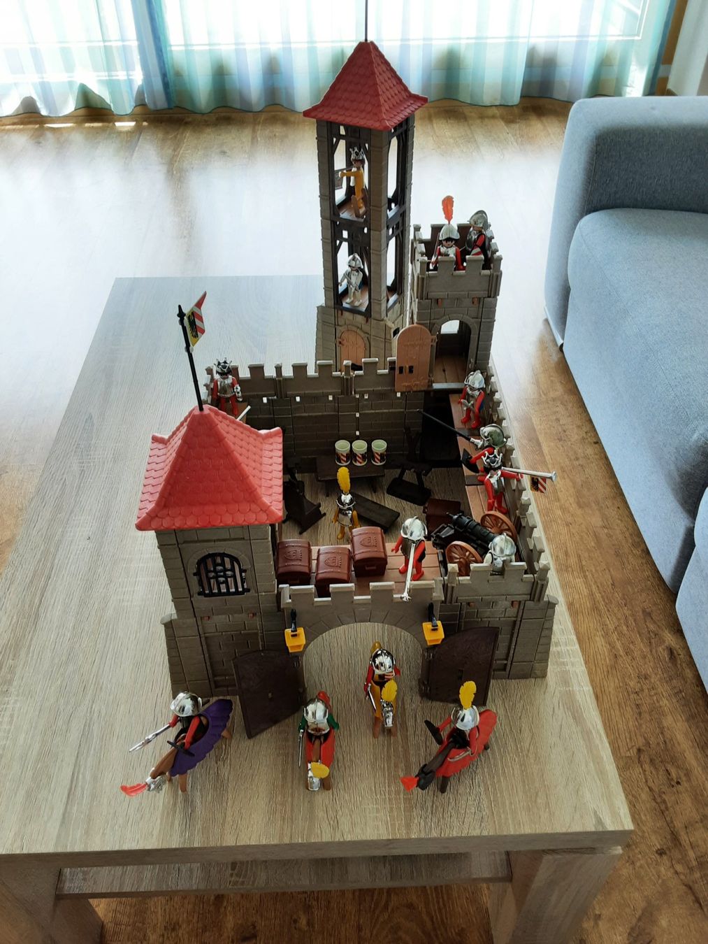 Playmobil Spielzeuge: Playmobil kleine Ritterburg – Gebraucht aus Unterägeri von KRD7