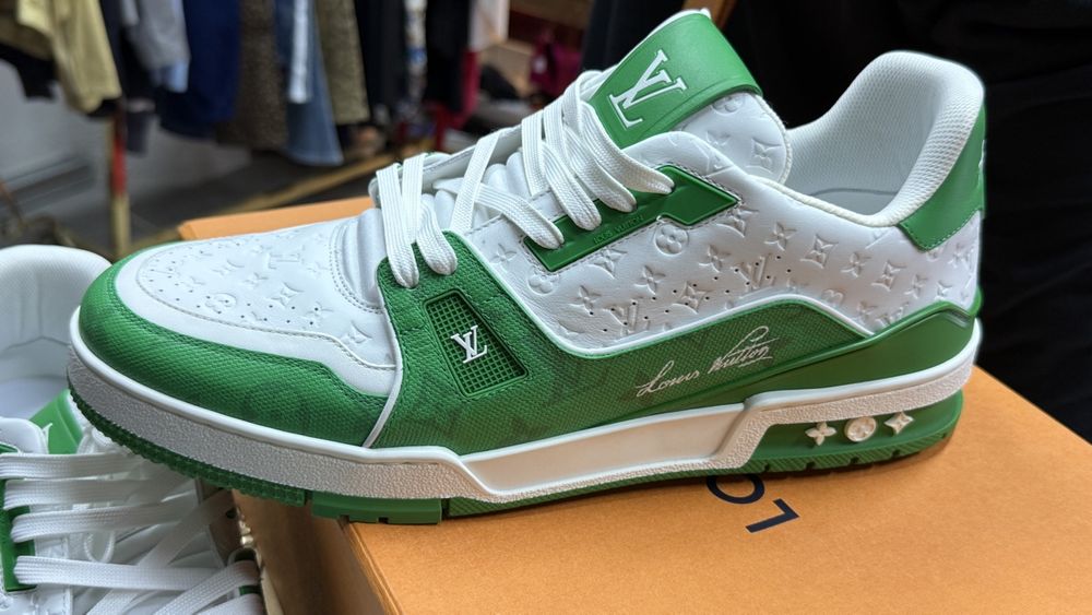 Louis Vuitton Scarpe da uomo: Louis Vuitton Stickers – Nuovo e nell'imballaggio originale da Lachen SZ venduto da HelvetiaLuxury 3