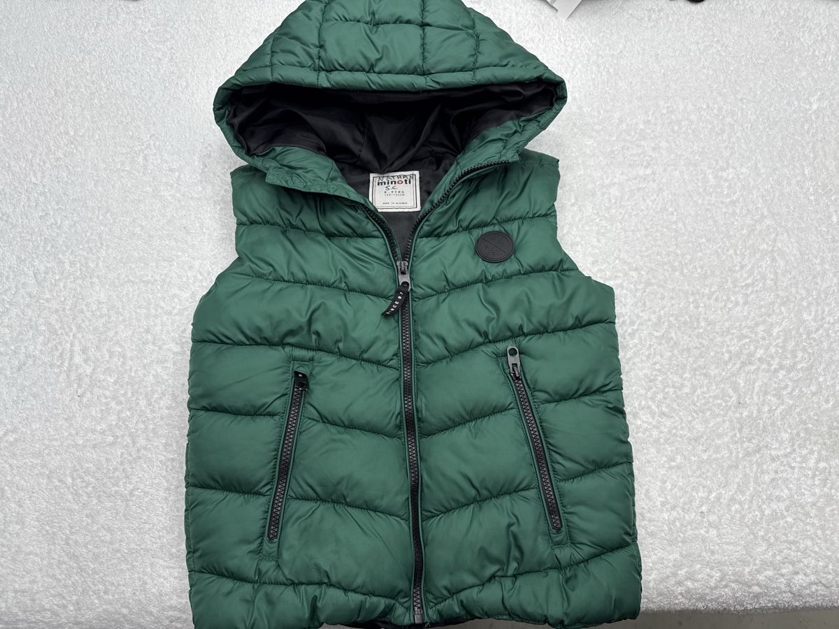 Altro abbigliamento per bambino: Gilet enfant  vert taille 8-9 ans – Nuovo (secondo la descrizione) da Chenens venduto da anasantos90