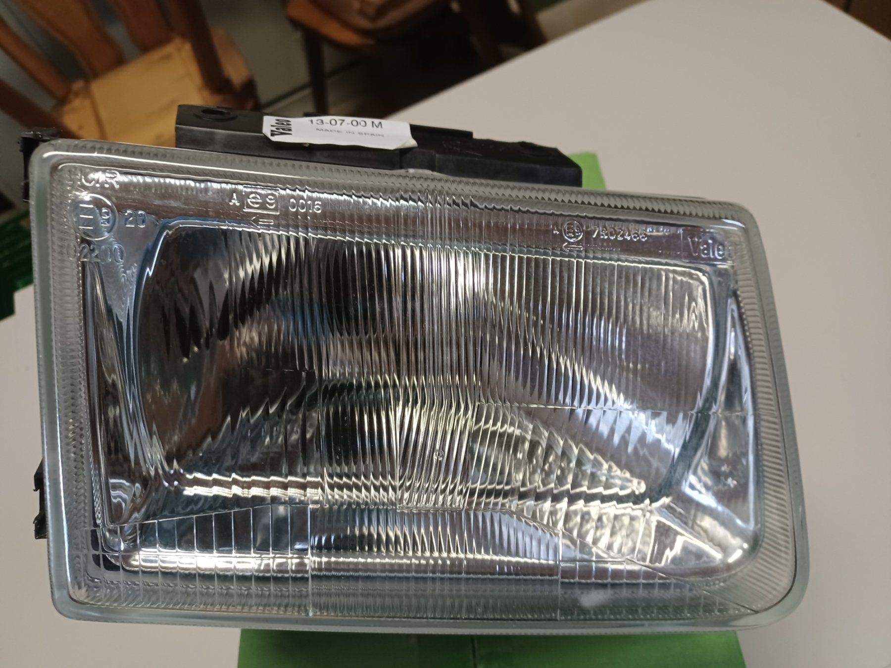 Opel Fari: Scheinwerfer Opel Corsa – Usato da Immensee venduto da bubi19