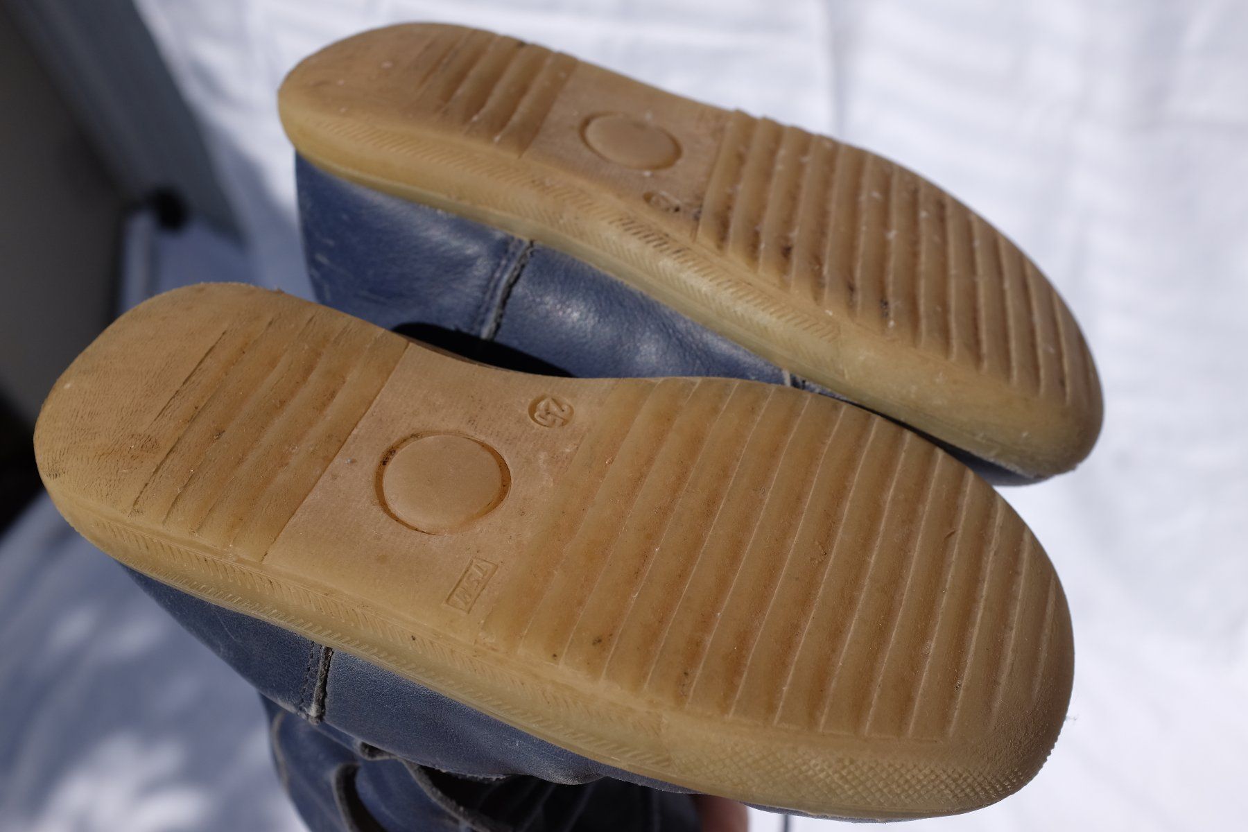Scarpe per ragazzi: Winterstiefel mit Fellfutter Grösse 25, Leder, gebraucht – Usato da Zürich venduto da User67890 1