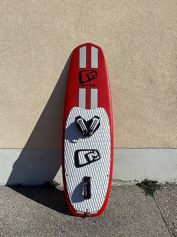 Planches de surf: Kitesurfboard Newind 170cm – D'occasion à Zürich par gabrielezanni