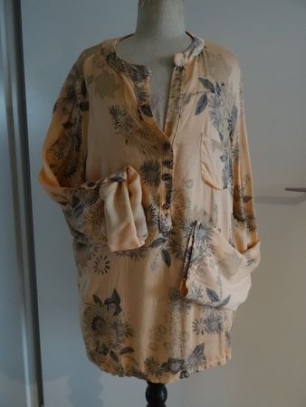 Bluse leicht, Viscose Gr. M, Made in Italy, melonfarben