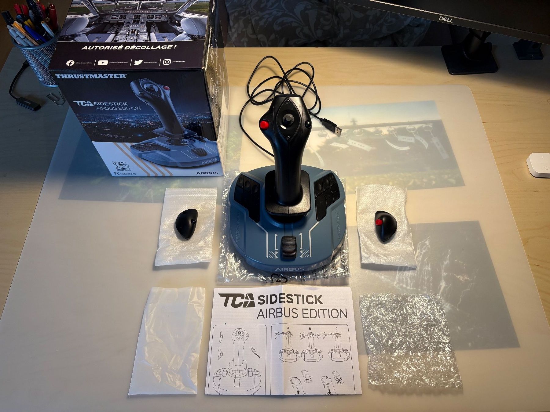 Thrustmaster Controller: Thrustmaster TCA Sidestick Airbus Edition – Nuovo (secondo la descrizione) da Figino venduto da K.R.P
