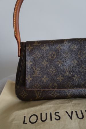 Louis Vuitton Mini Looping