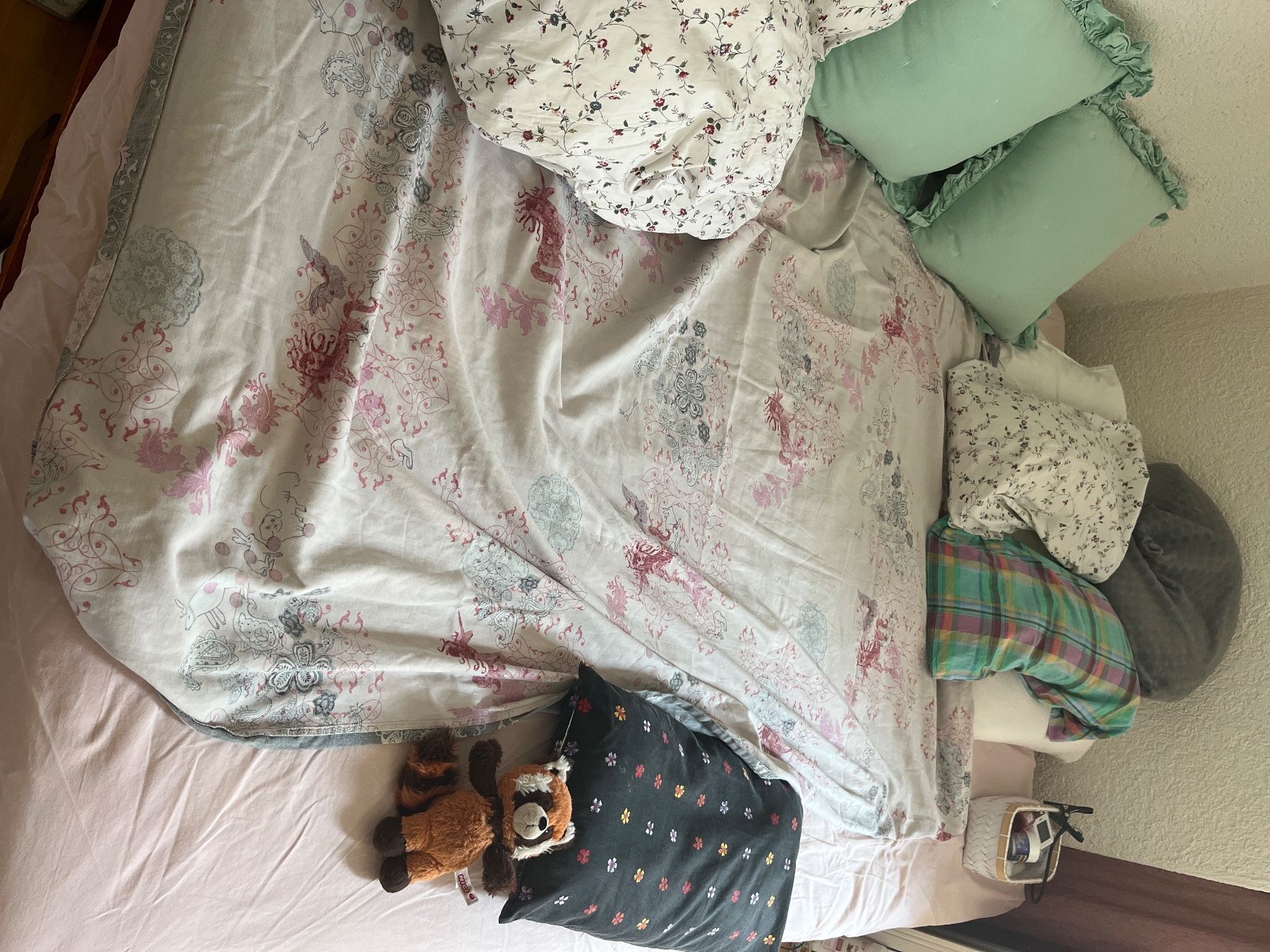 Betten: Bett – Gebraucht aus Schaffhausen von anabpprieto