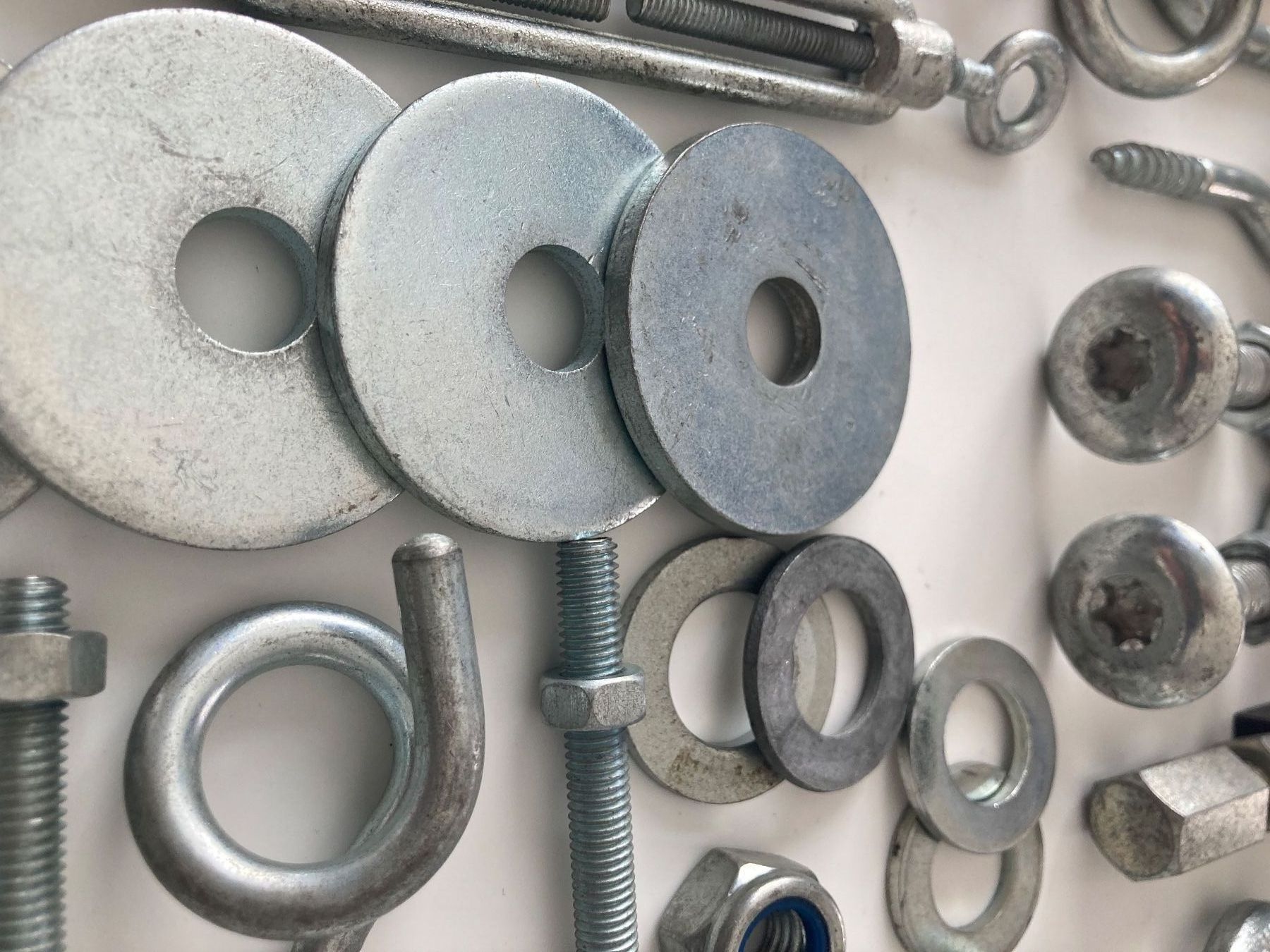 Ferramenta: Verschraubungen M8 > M12 - Ringmuttern  - Hacken - Spanner – Nuovo (secondo la descrizione) da Zürich venduto da mast728 7