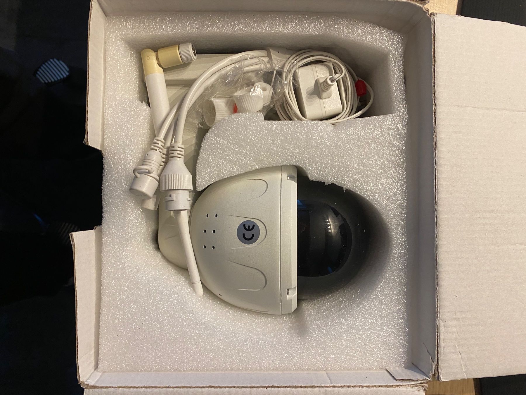 Videocamere: Überwachungskamera Mega-Pixel IP Camera – Usato da Aeschi SO venduto da elmarkohli 1