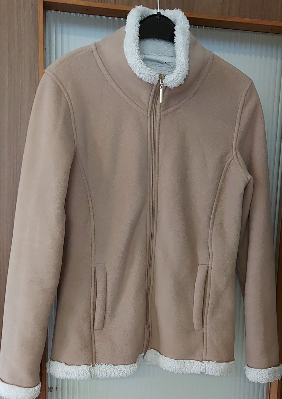 Jacken: schöne Damenjacke Gr.S – Gebraucht aus Rotkreuz von keerthdi