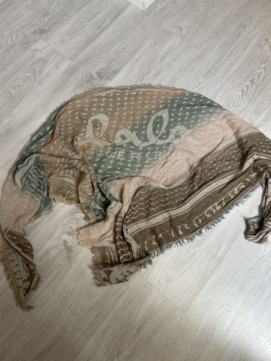 Lala Berlin Foulard & Sciarpe: Lala Berlin Dreiecktstuch – Nuovo (secondo la descrizione) da Wiesendangen venduto da Jafani 2