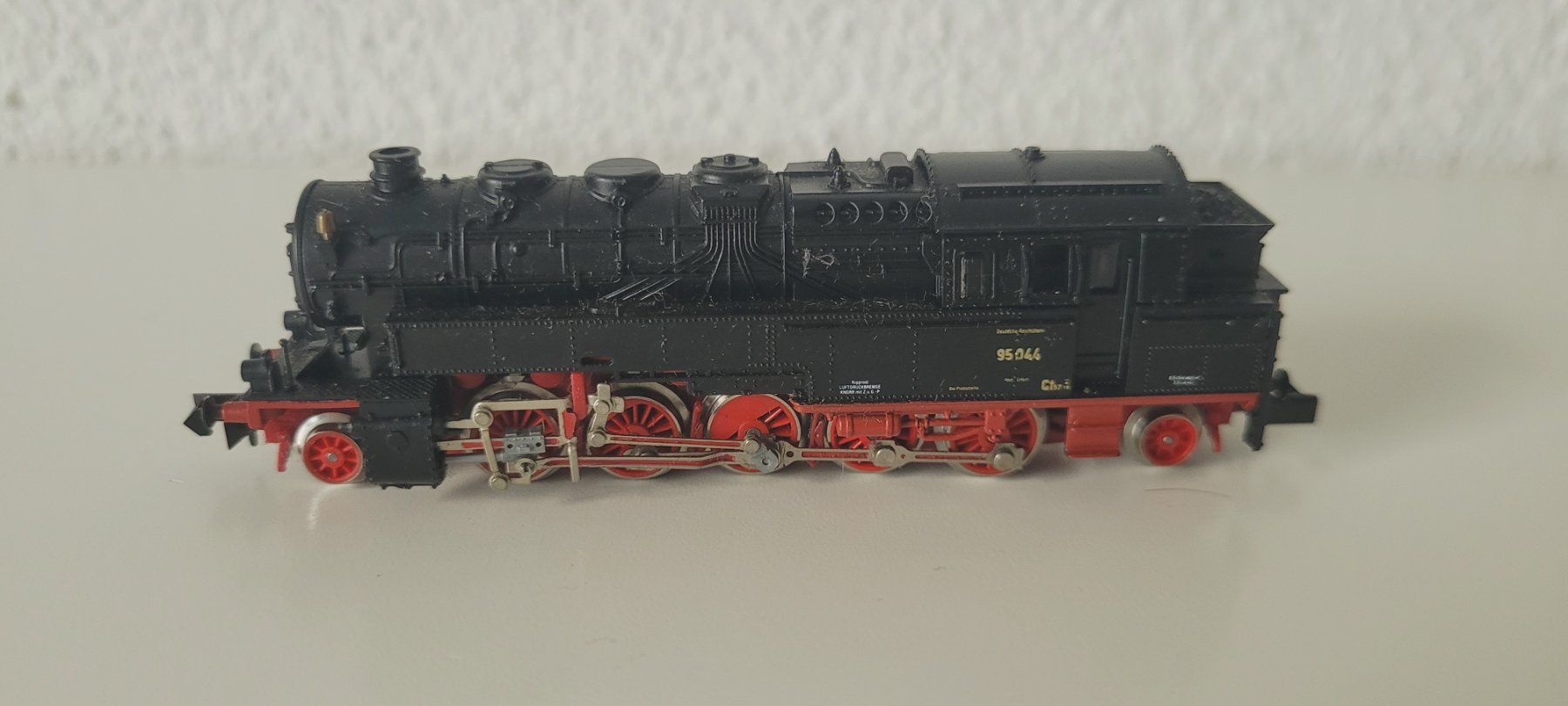 Arnold Modellini di ferrovie: Dampflok DB BR 95 /Arnold 2283 – Usato da Wittenbach venduto da Hase113