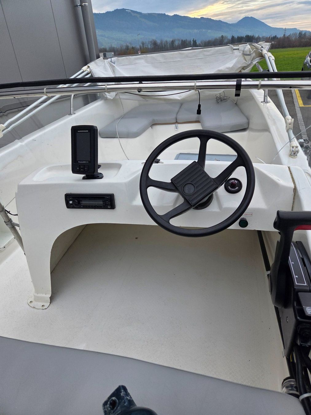 Boote: Motorboot Mingolla Meteo Due inkl. Trailer – Gebraucht aus Wangen Sz von RB1585 3