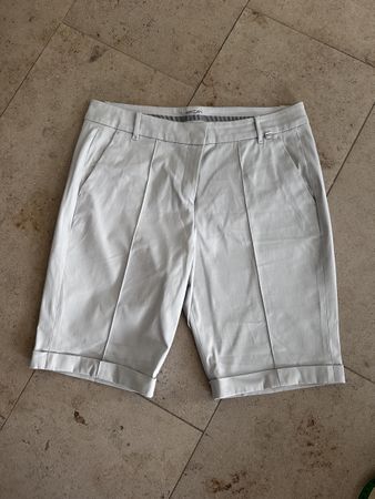 Marc Cain Shorts Sommer Gr. 38 hellgrau, wie neu!