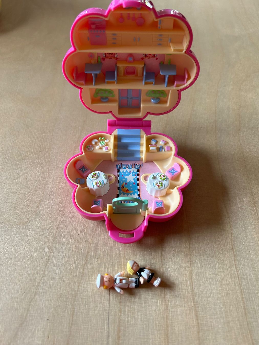 Polly Pocket Giocattoli: Polly pocket vintage – Usato da Delémont venduto da nounvince