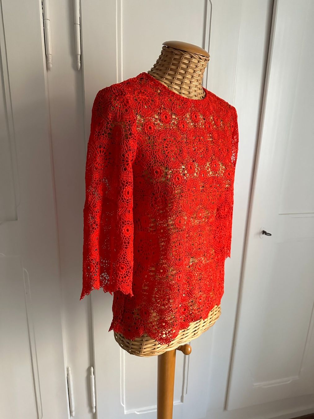 Zara Camicette: ZARA - Spitzen Shirt rot XS – Usato da Zürich venduto da Diazaio 1