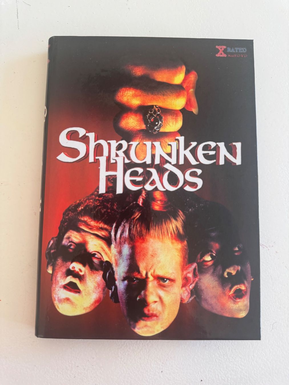 Alle DVDs: SHRUNKEN HEADS. (DVD/HART BOX) – Gebraucht aus Basel von san_2qlq