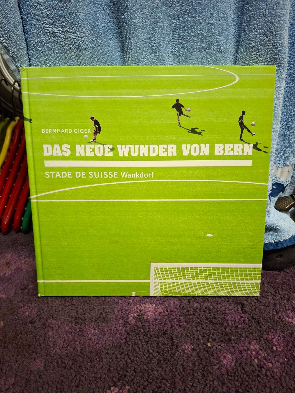 Bücher: Das neue Wunder von Bern" / WANKDORF BERN / YB – Gebraucht aus Horriwil von TOKYONIGHTS