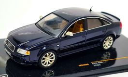 Audi RS6 Limousine C5 2002-2004 dunkelblau met. 1:43 von IXO