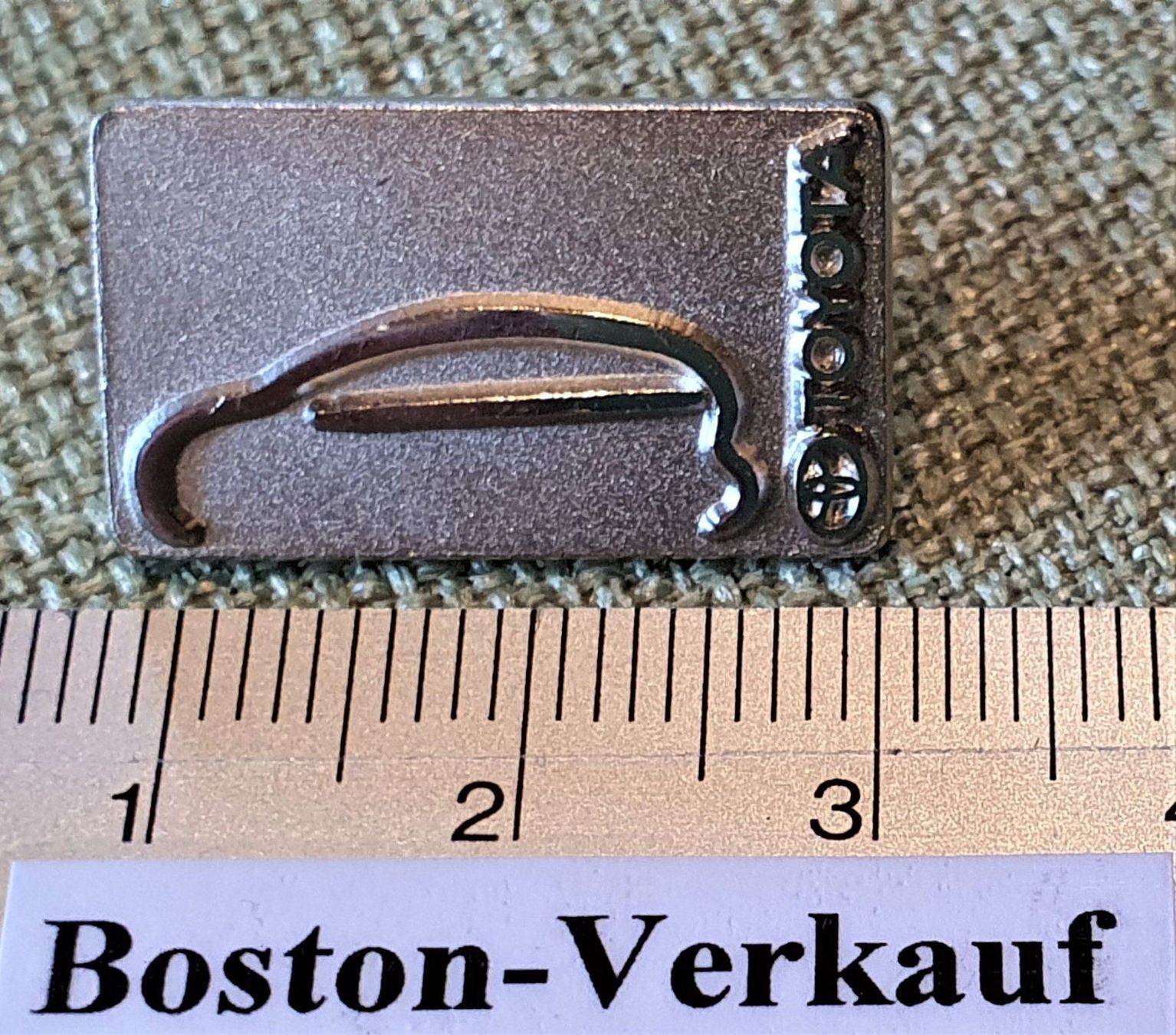 Spille: B557 - Pin Toyota Logo Emblem – Usato da Reinach BL venduto da Boston-Verkauf 2
