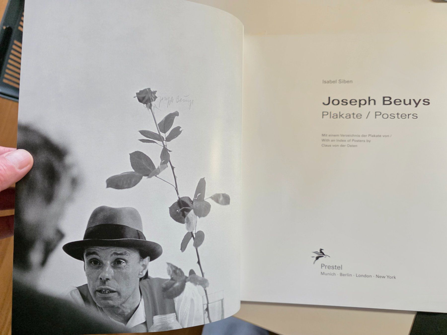 Libri: Joseph Beuys - Plakate Posters - Prestel 1976 – Usato da Walterswil BE venduto da Lonitti 5