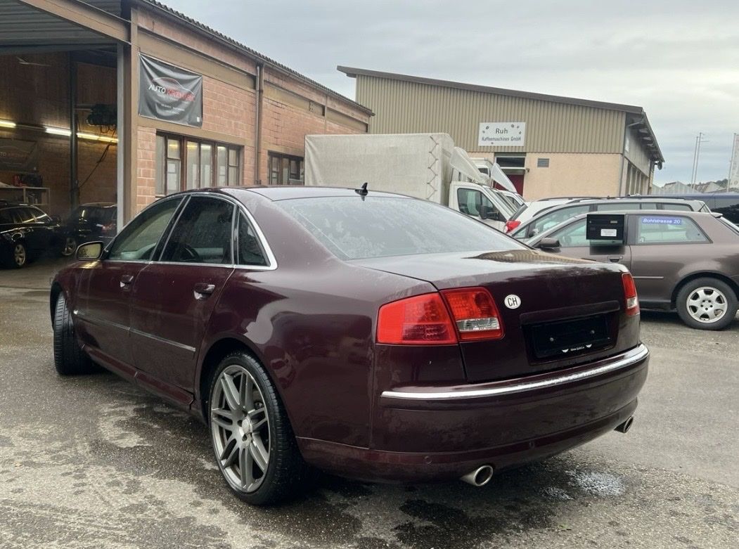 Audi Automobili: Schöner Audi A8 4.2L V8 mit MFK – Usato da Zürich venduto da daven0x3 1
