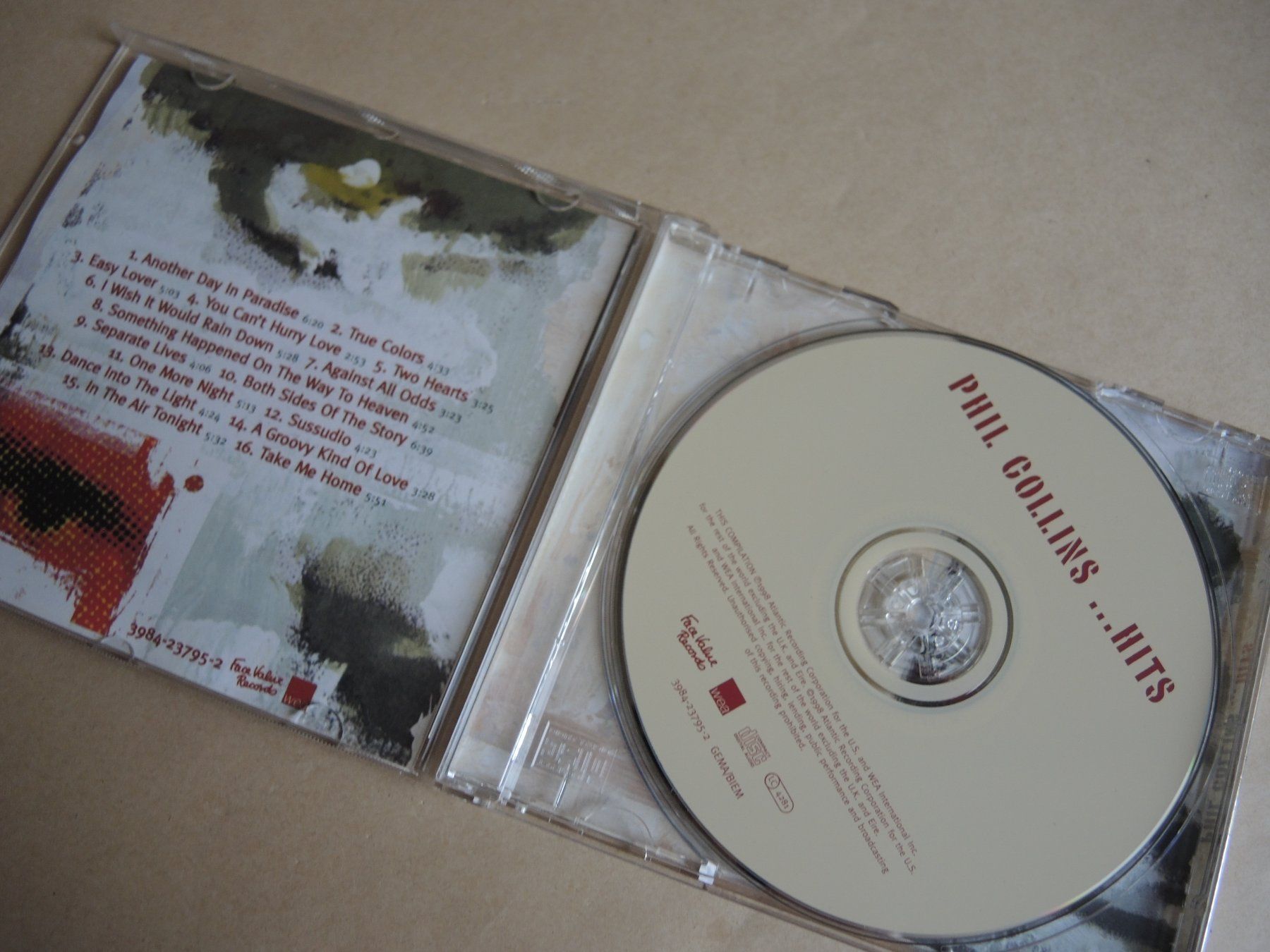 CD: Phil Collins ... Hits CD True Colors Easy Lover two Hearts.. – Usato da Rorschach venduto da Pop-upBrocki 1
