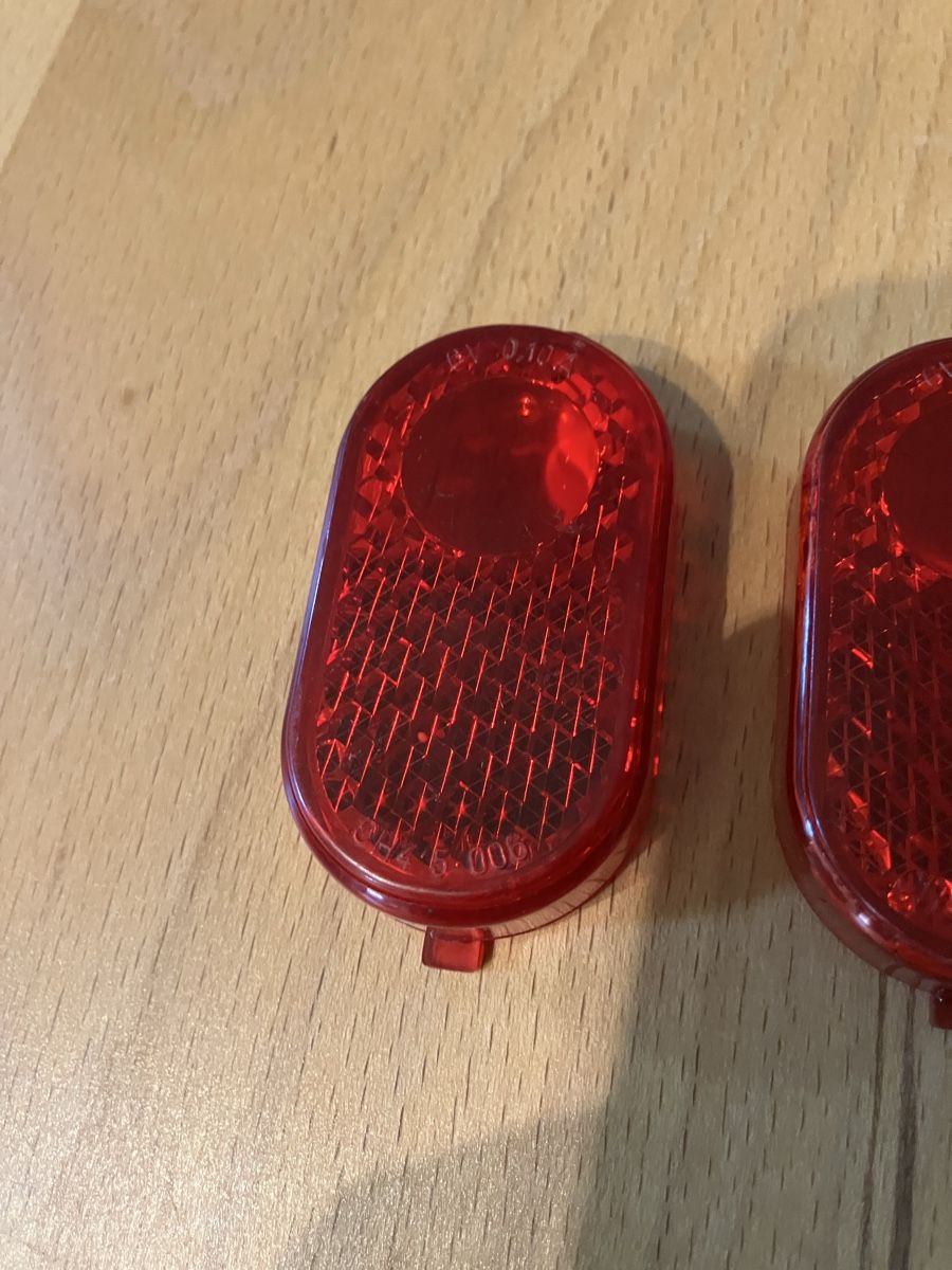 Pezzi di ricambio: Rücklicht Abdeckungen Velo – Usato da Trimbach venduto da cendira 1