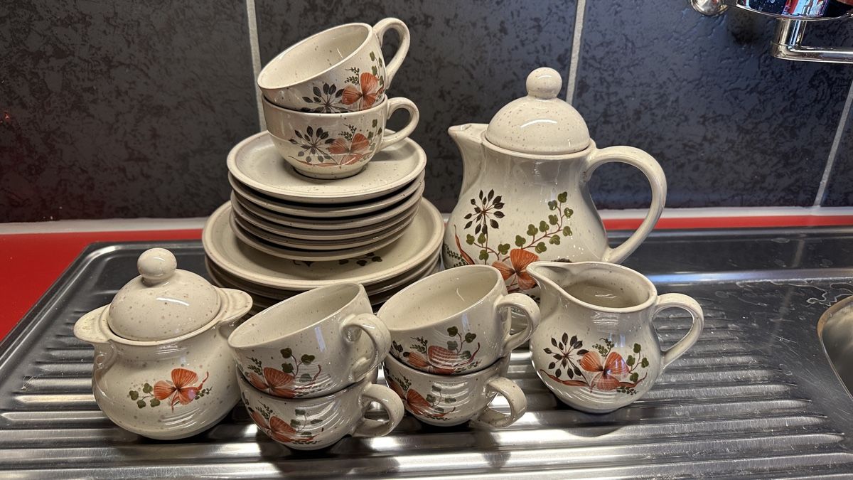 Geschirrsets: Kaffeeservice – Neu (gemäss Beschreibung) aus Amriswil von chilizorro