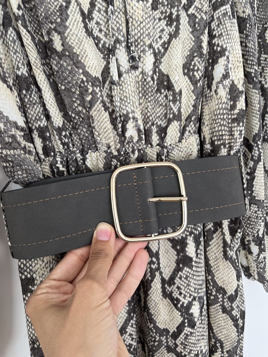 Zara Vestiti: Zara Kleid, Schlangenmuster, Gr. M – Usato da Emmenbrücke venduto da zak_5wtm 6