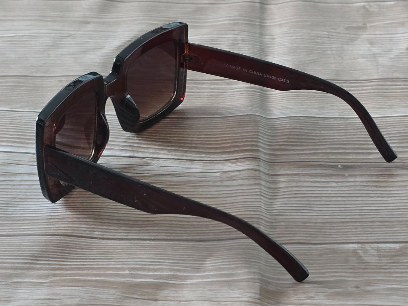 Lunettes & Verres: Oversized Sonnenbrille "70s Retro Style" – D'occasion à Thalwil par VitaMini 2