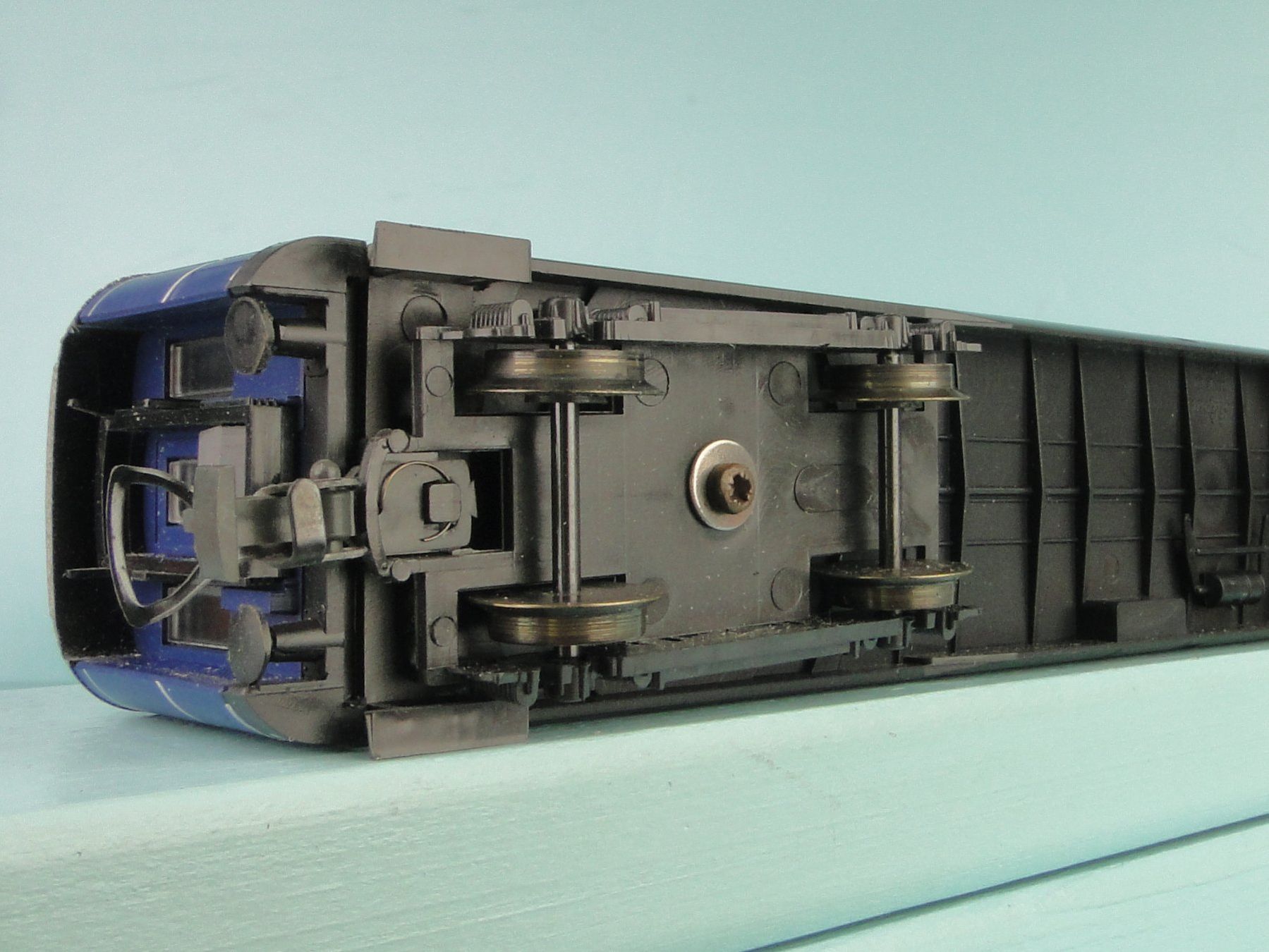 Liliput Modelleisenbahnen: Liliput 83302 Schürzenwagen Deutsche Bundesbahn 3 Kl. – Gebraucht aus Bülach von cann11 3
