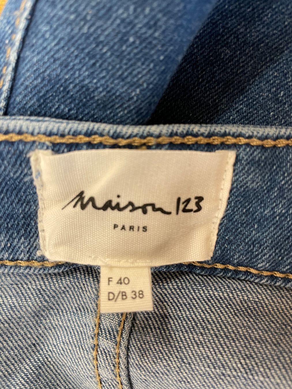 Maison 123 Jeans: MAISON 123 Jeans 3/4 Taille 40 – Gebraucht aus Lausanne von PlusValue_Lausanne 2