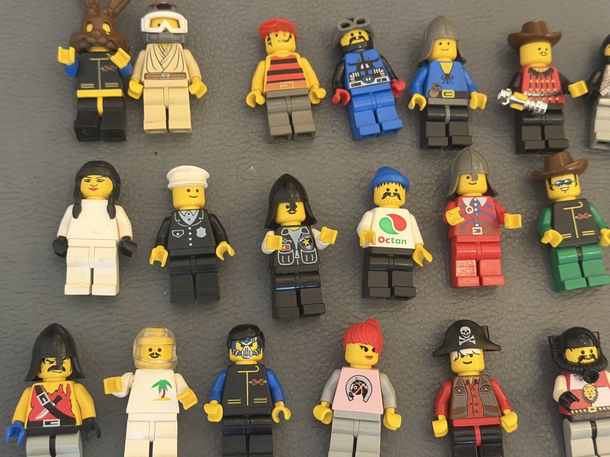 Lego Baukästen: 35 Lego Minifiguren Set  – Gebraucht aus Deitingen von Himhip 1