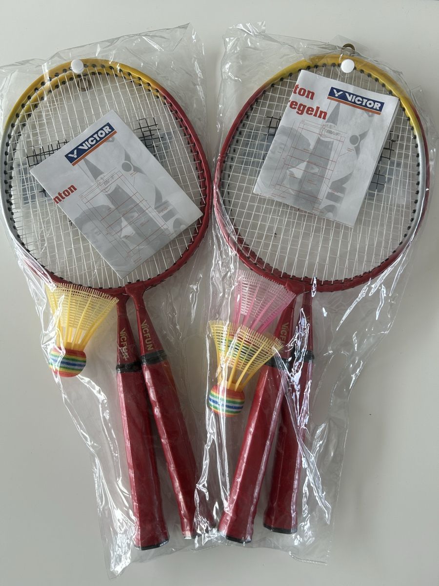 Spiele: Badminton Schläger Set – Neu (gemäss Beschreibung) aus Lengnau AG von  2