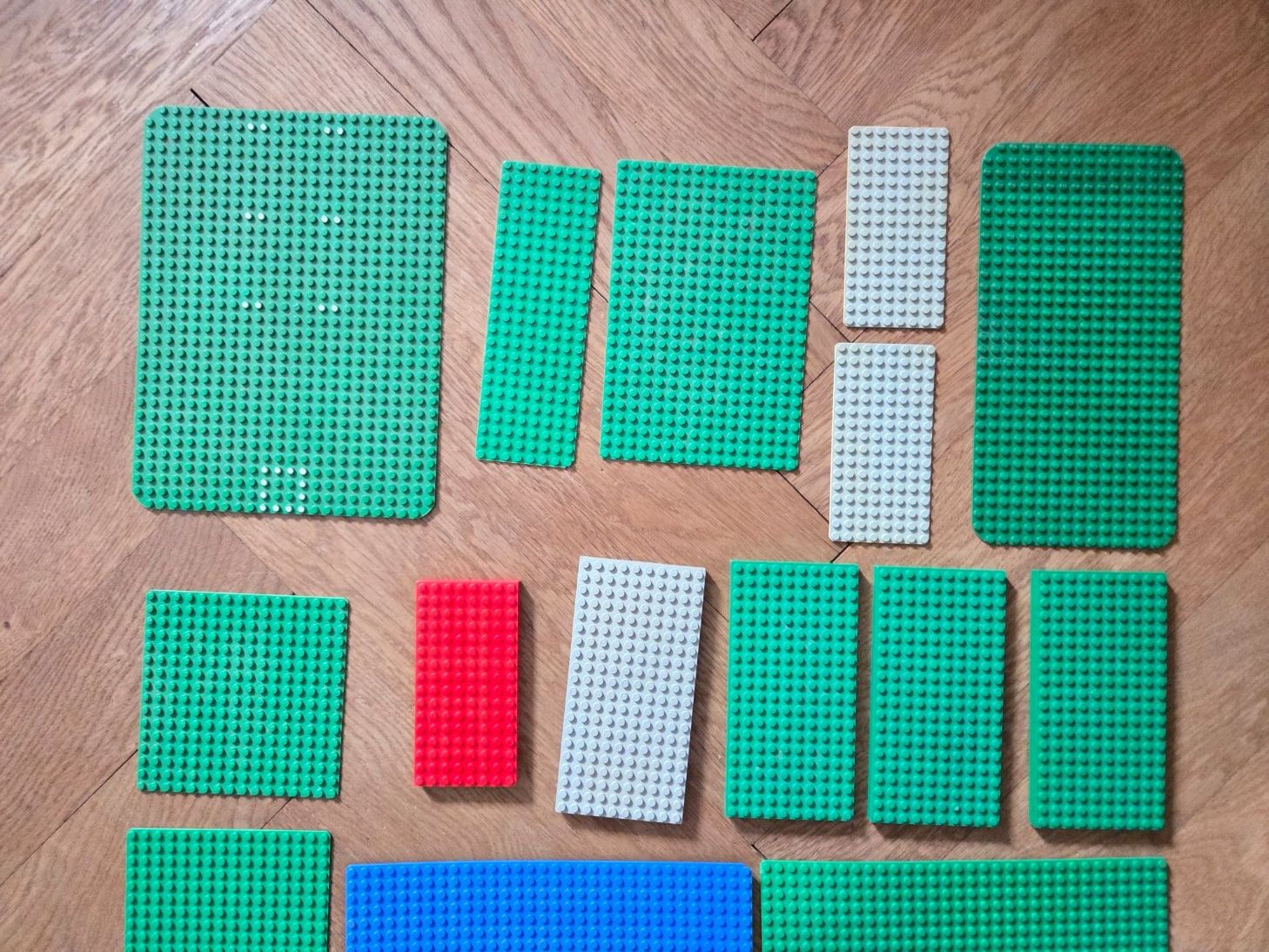 Lego Baukästen: Viele alte Lego Basisplatten – Gebraucht aus Derendingen von CoolerBenutzername 1