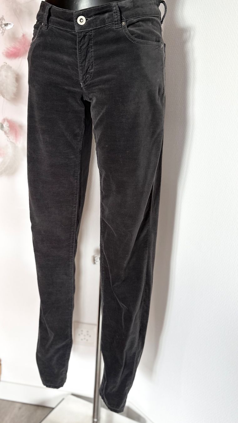 Marc O'Polo Hosen: Gr 34 Marc O'Polo Samthose TOP Hose Samt – Gebraucht aus Rickenbach b. Wil von sunneschii_ 4