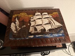 Antike Schatztruhe mit Schiffsmotiv, Holz, Top Zustand