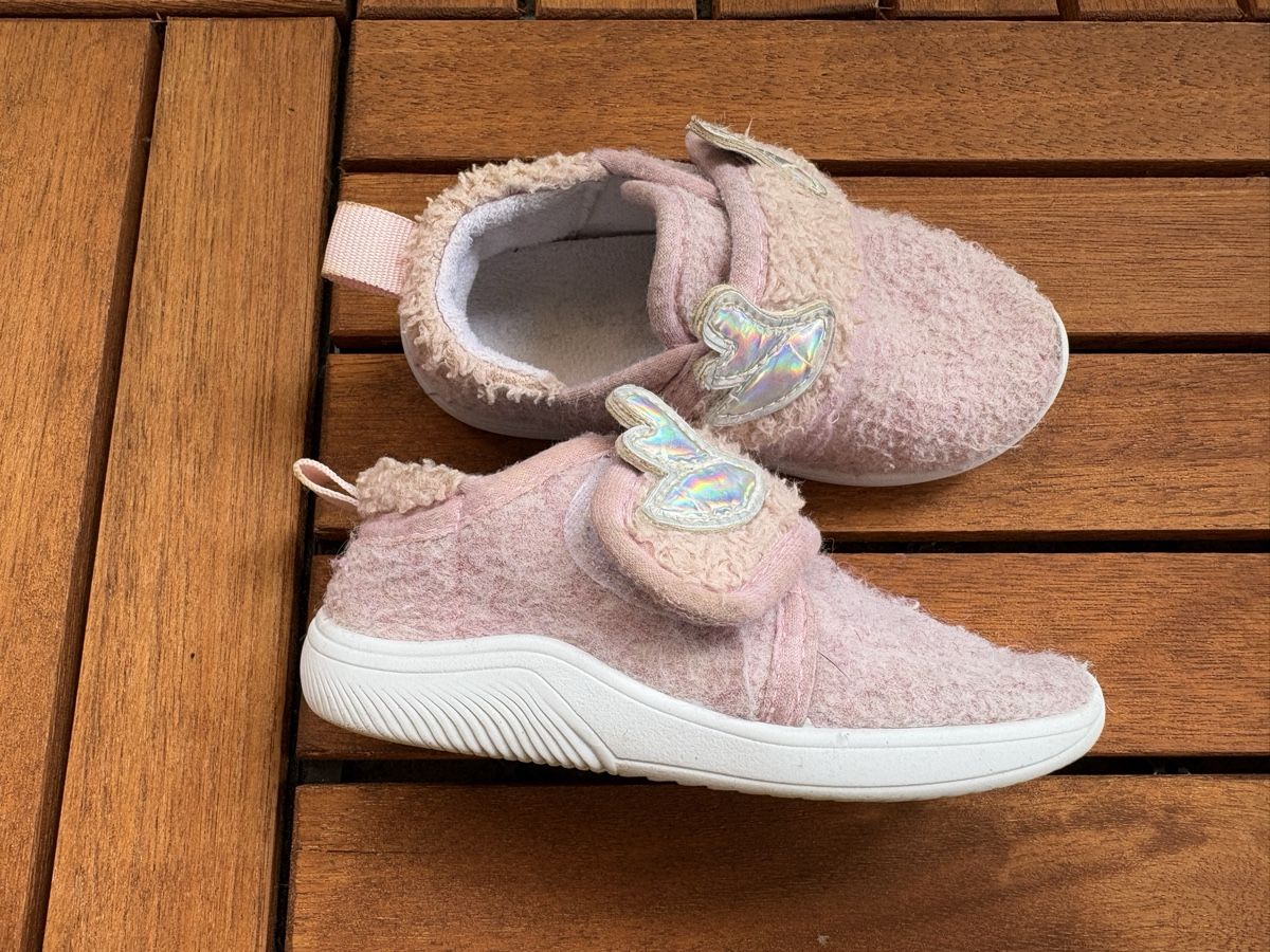 Scarpe per ragazzi: Hausschuhe Gr. 21 – Usato da Oberhofen am Thunersee venduto da ver_n9w9 1