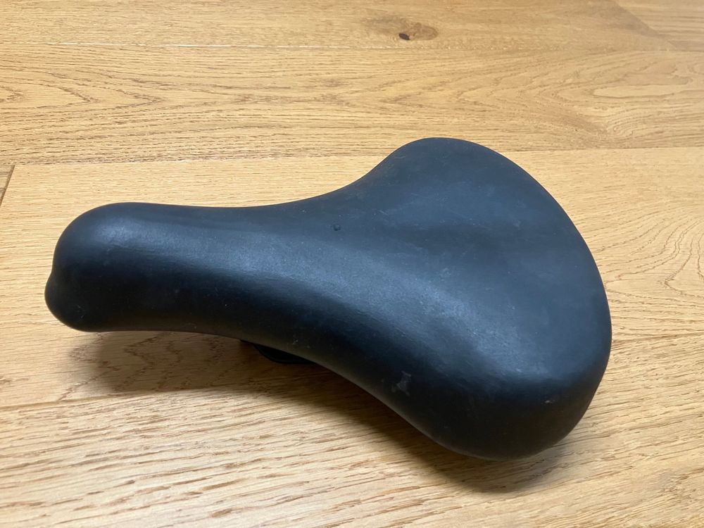 Pezzi di ricambio: Aufpumpbarar Sattel Vintage rar – Usato da Obermumpf venduto da Estrela67 2