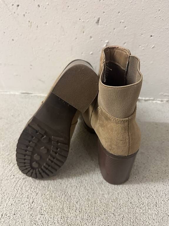 Damenschuhe: Stiefeletten, Gr. 36 braun – Gebraucht aus Uster von cynale 1