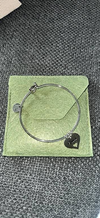 Armbänder & -reifen: Bracelet rigide "amie" – Gebraucht aus Grand-Lancy von ssa_k59z