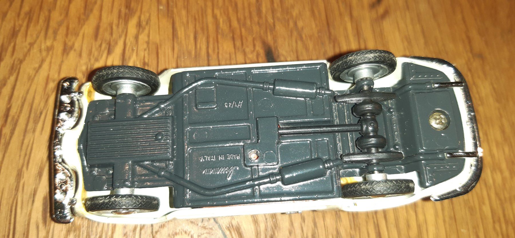 Brumm Modellautos: Lancia B24 Spider 1955 1:43 BRUMM – Gebraucht aus Fehraltorf von STEMAC01TK 4