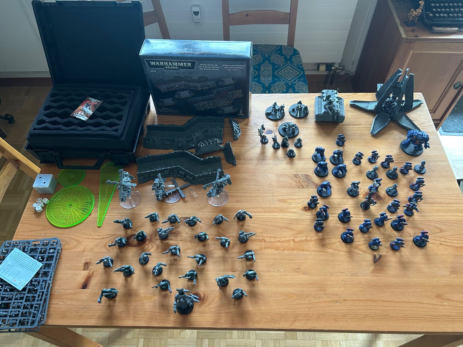 Kit di modellismo & Modellini statici: Warhammer 40k Sammlung, inklusive Transportbox – Usato da Basel venduto da max_dxb7