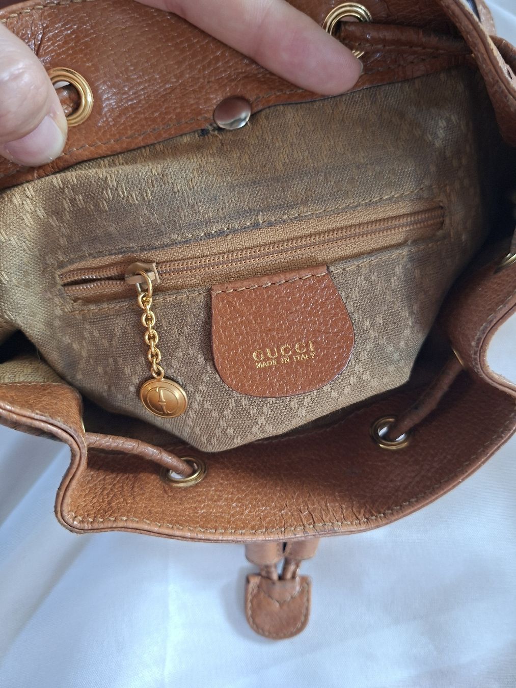 Gucci Rucksäcke: Sac à dos Gucci bamboo – Gebraucht aus Lausanne von Super-cerise 6