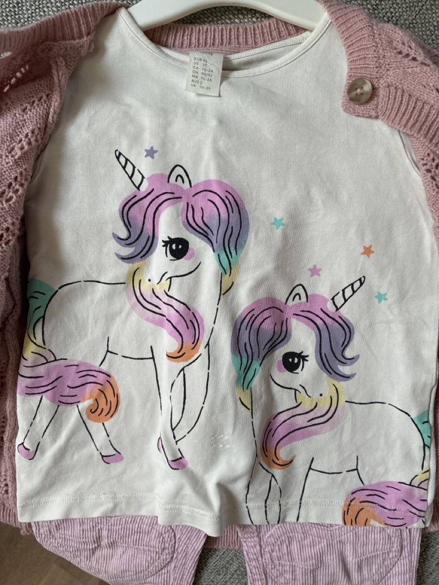 H&M Kleiderpakete & -sets: Mädchenset H&M Gr.98/104 – Gebraucht aus Kefikon ZH von Klukka97 1