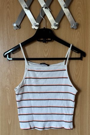 Sommerliches Top mit Streifen