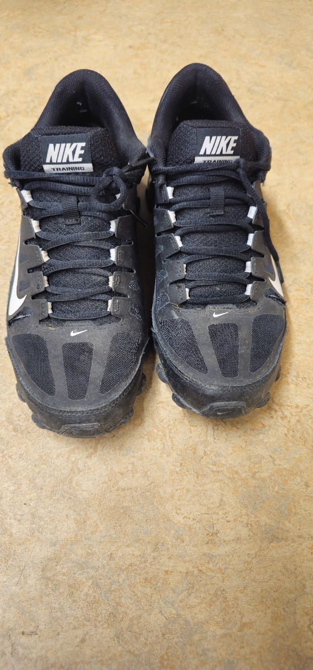 Herrenschuhe: Nike  – Neu (gemäss Beschreibung) aus Zürich von hoz_9qwv