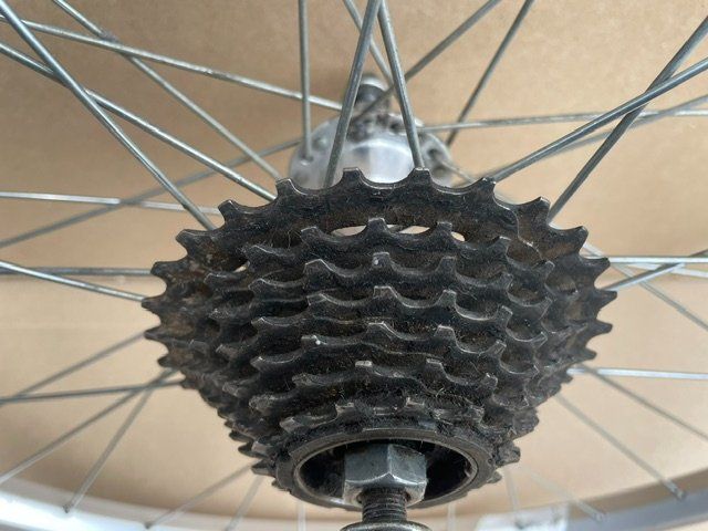 Pezzi di ricambio: roue arrière vélo 26' – Usato da Ursy venduto da DK8 1