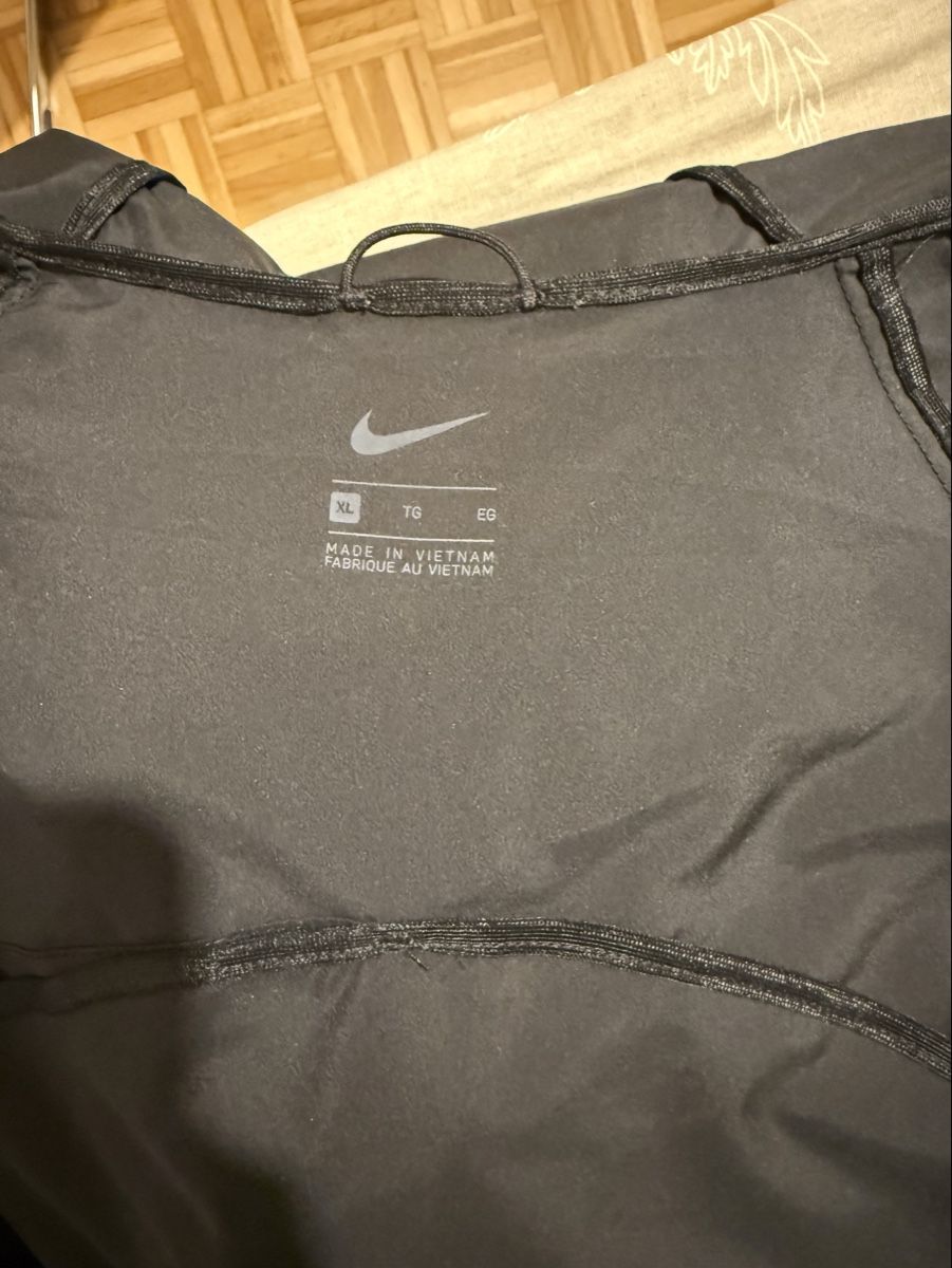 Nike Giacche: Coupe-vent running Nike – Usato da Monthey venduto da iri_9pt5 3
